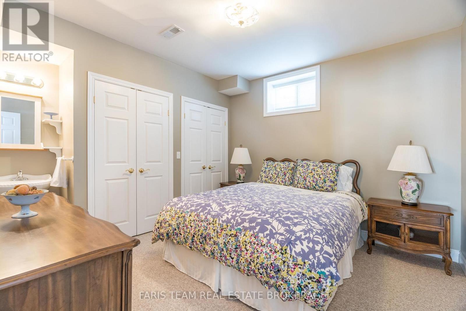 24 Finley Drive, Tiny, ON - Indoor Photo Showing Bedroom