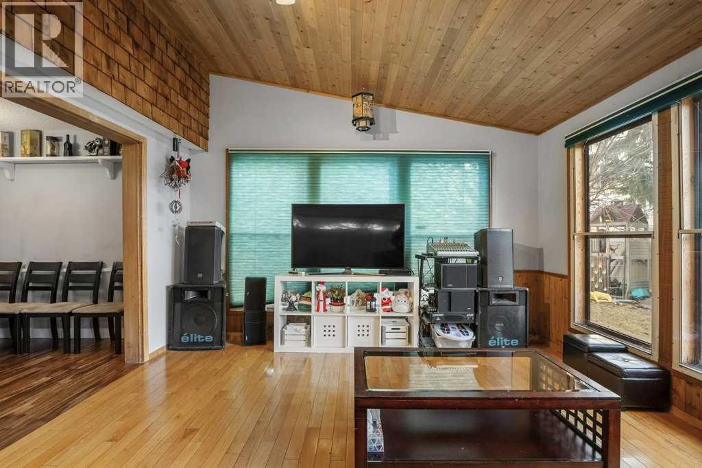 4704 Marbury Place Ne, Calgary, AB - Indoor