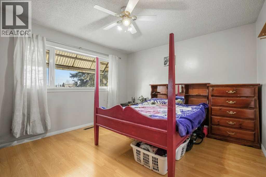 4704 Marbury Place Ne, Calgary, AB - Indoor Photo Showing Bedroom
