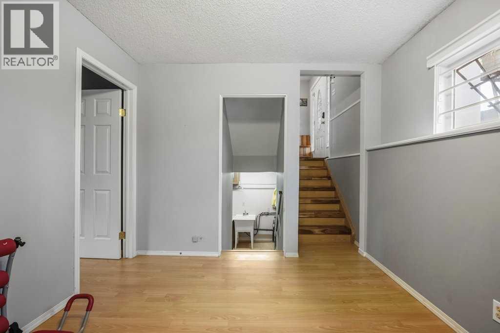 4704 Marbury Place Ne, Calgary, AB - Indoor Photo Showing Other Room