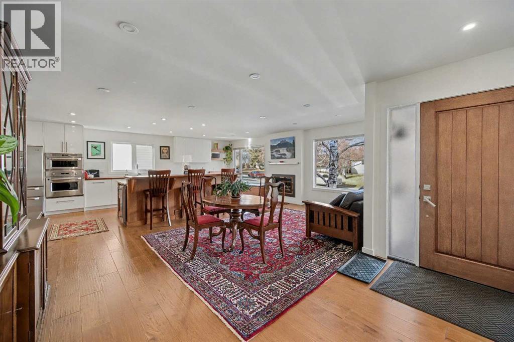 7331 Silver Mead Road Nw, Calgary, AB - Indoor Photo Showing Other Room