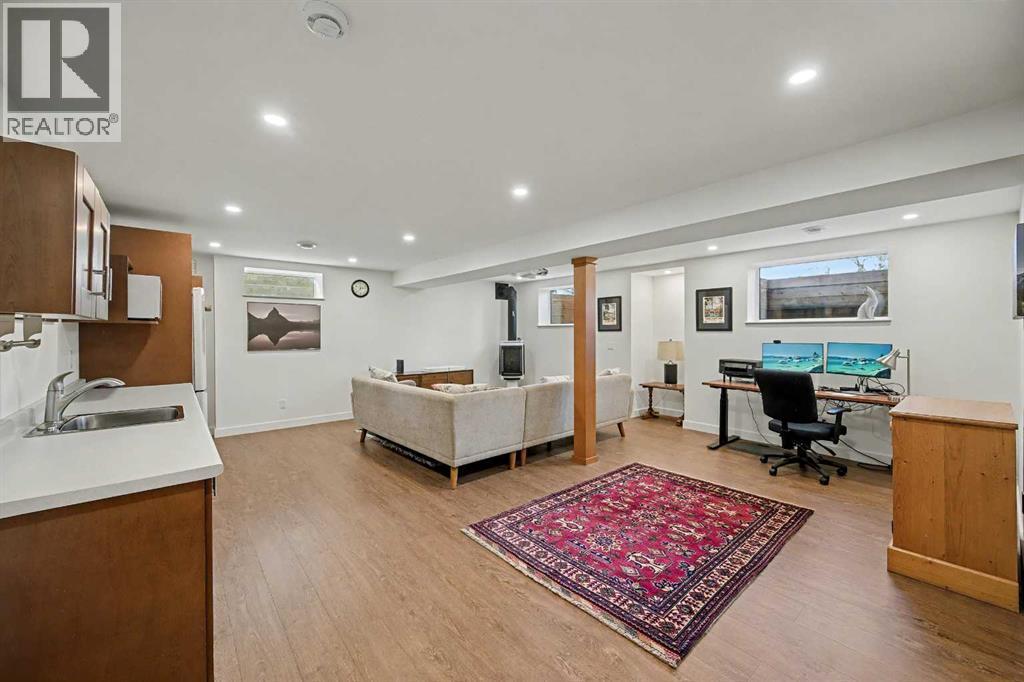 7331 Silver Mead Road Nw, Calgary, AB - Indoor