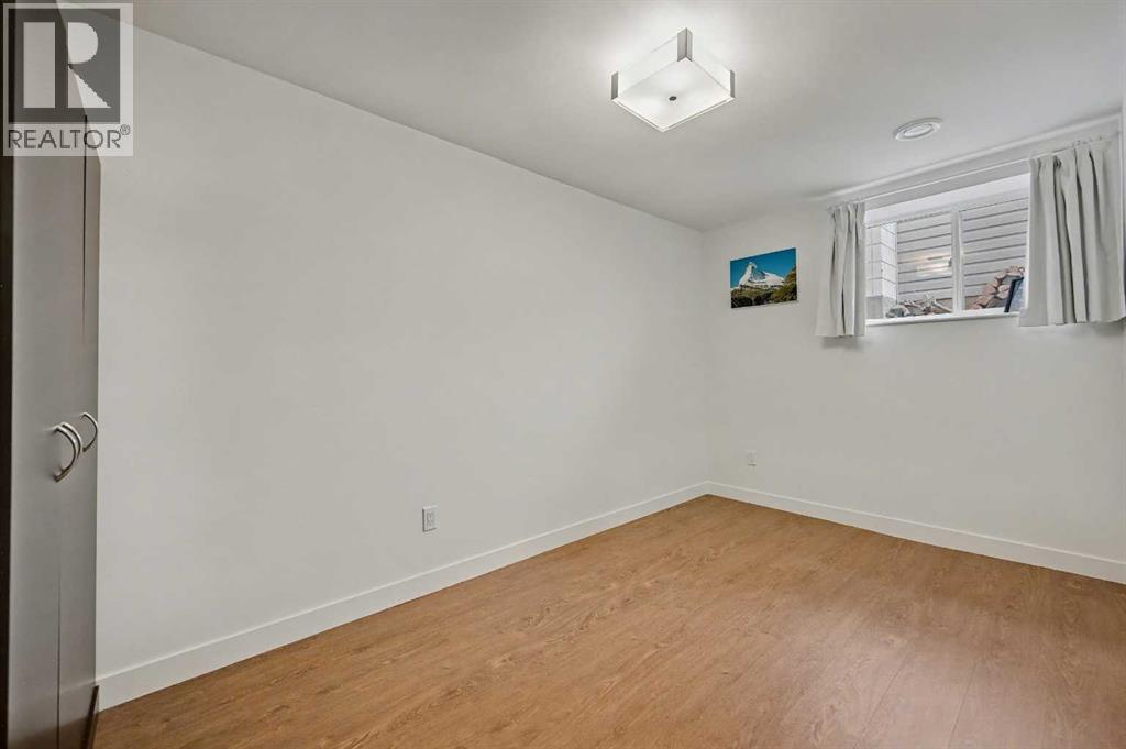 7331 Silver Mead Road Nw, Calgary, AB - Indoor Photo Showing Other Room