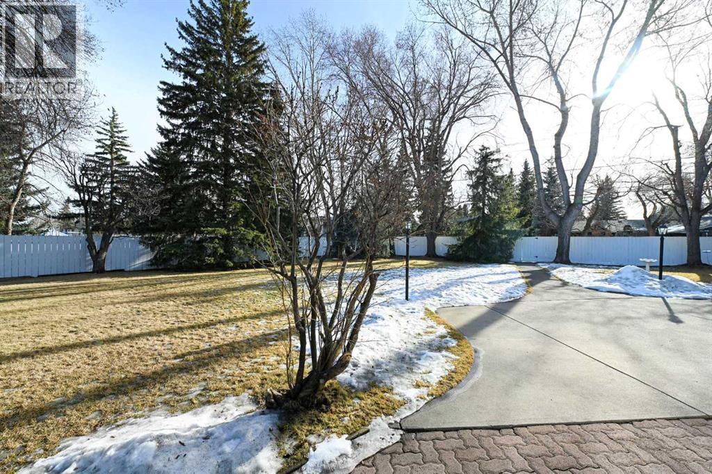 1111 Beverley Boulevard Sw, Calgary, AB - Outdoor