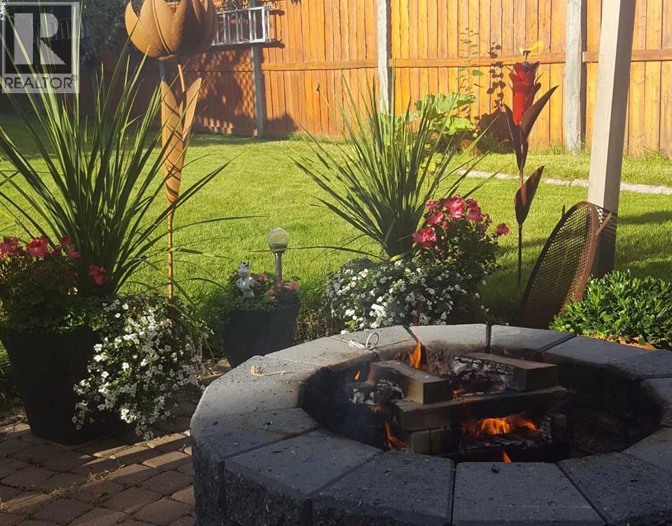 244 Oakmere Place, Chestermere, AB - Outdoor