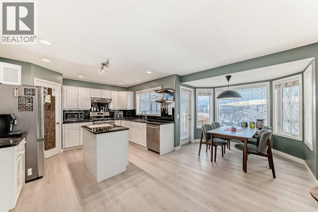 668 Scimitar Bay Nw, Calgary, AB - Indoor Photo Showing Other Room