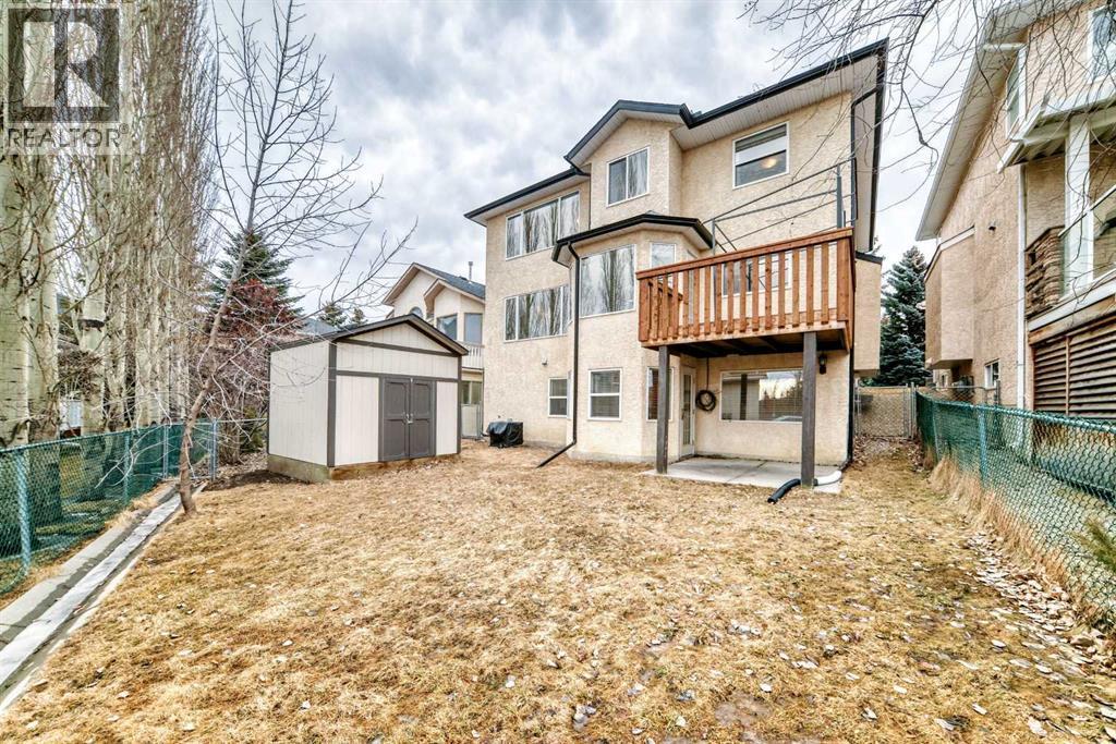 668 Scimitar Bay Nw, Calgary, AB - Outdoor