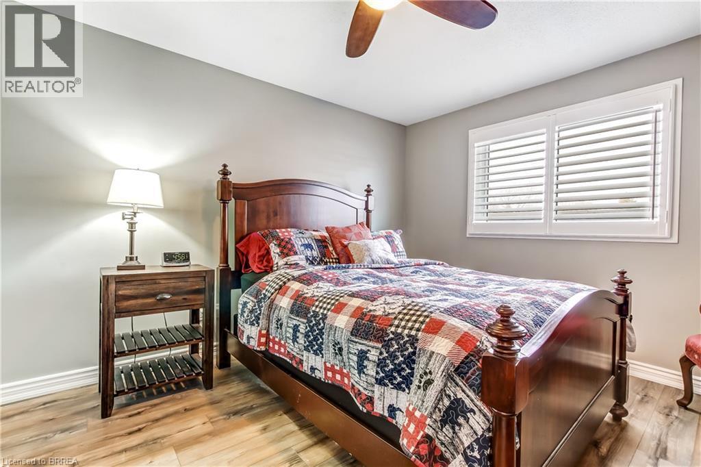 4 Maple Crescent, Paris, ON - Indoor Photo Showing Bedroom