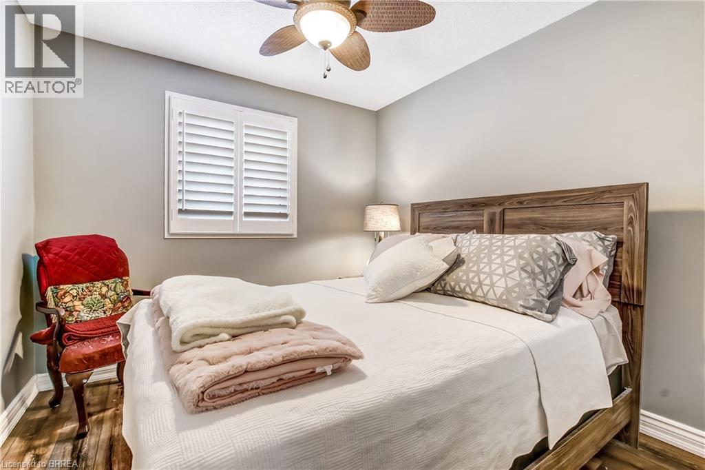 4 Maple Crescent, Paris, ON - Indoor Photo Showing Bedroom