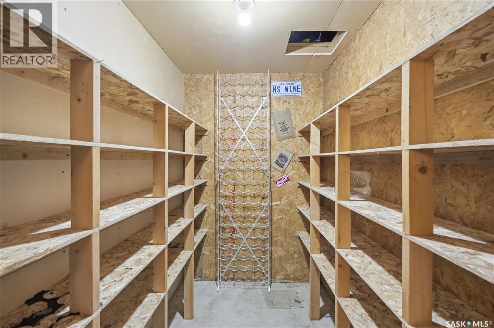 206 Gathercole Crescent, Saskatoon, SK - Indoor With Storage