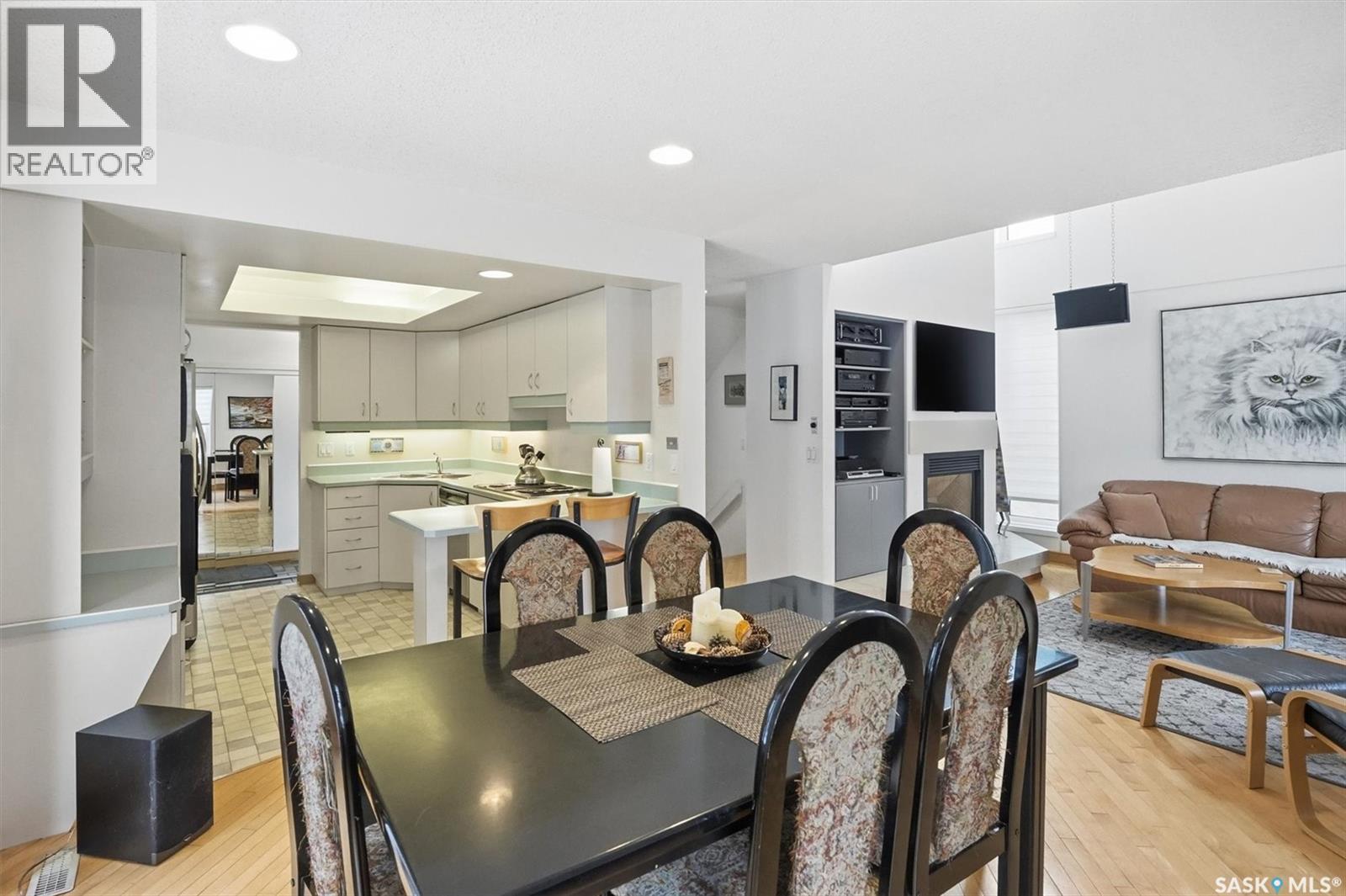 206 Gathercole Crescent, Saskatoon, SK - Indoor Photo Showing Dining Room