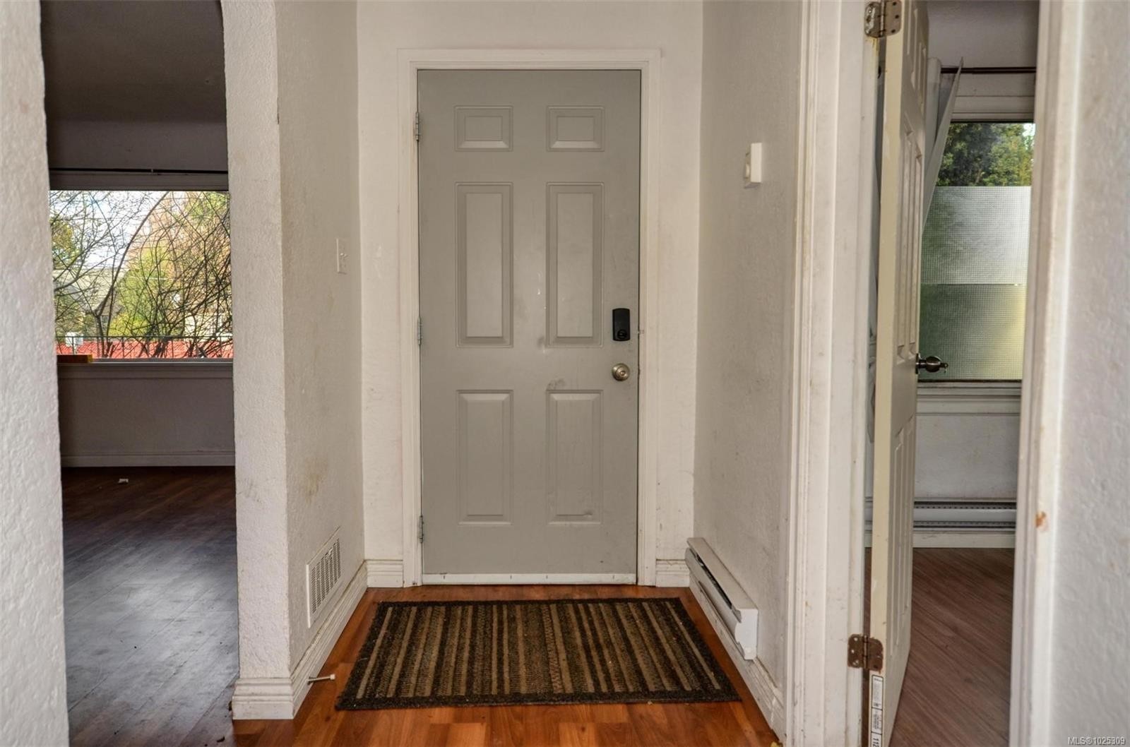 1237 Hillside Ave, Victoria, BC