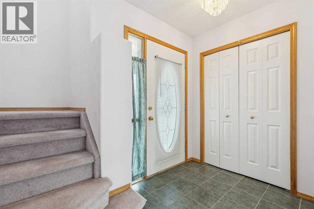 276 Hidden Valley Grove Nw, Calgary, AB - Indoor Photo Showing Other Room