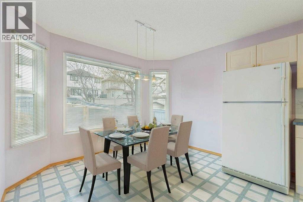 276 Hidden Valley Grove Nw, Calgary, AB - Indoor Photo Showing Dining Room