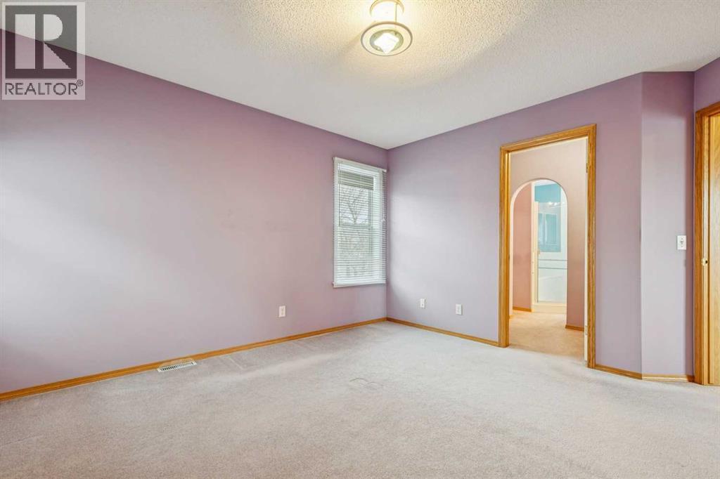 276 Hidden Valley Grove Nw, Calgary, AB - Indoor Photo Showing Other Room