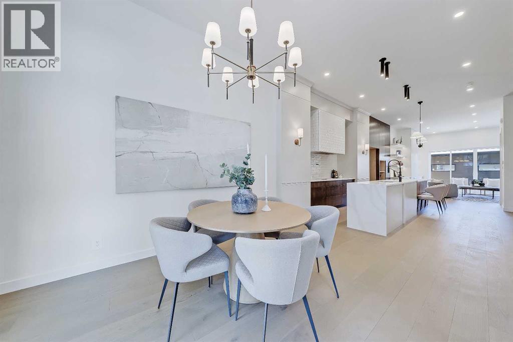5020 21A Street Sw, Calgary, AB - Indoor Photo Showing Dining Room