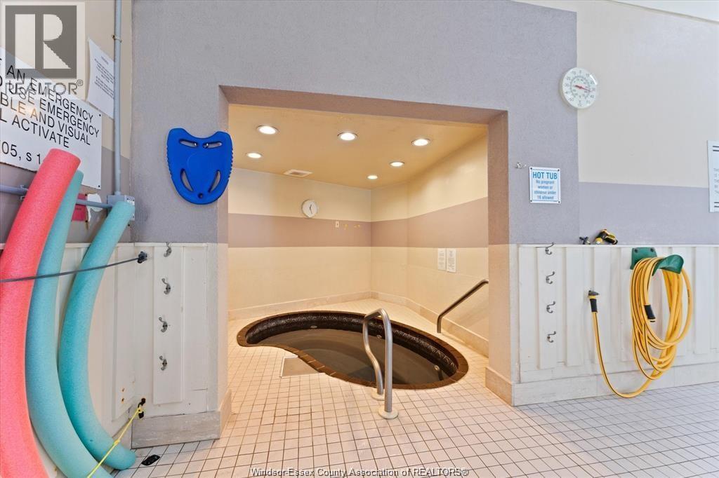 9099 Riverside Dr E Unit# E1017, Windsor, ON - Indoor