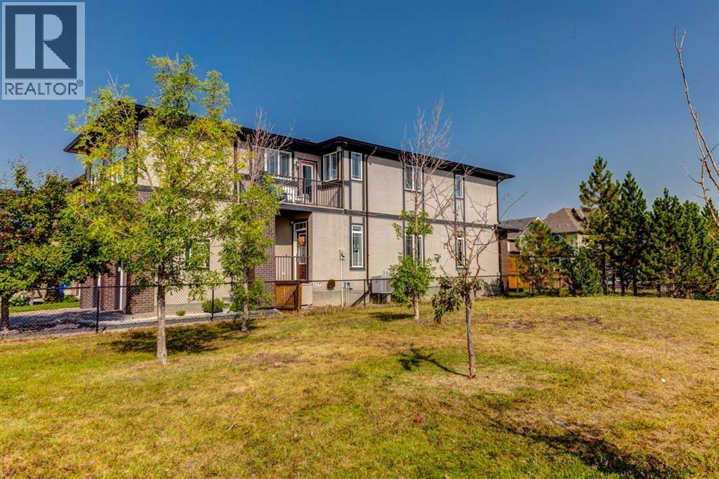 14 Marquis Heights Se, Calgary, AB - Outdoor