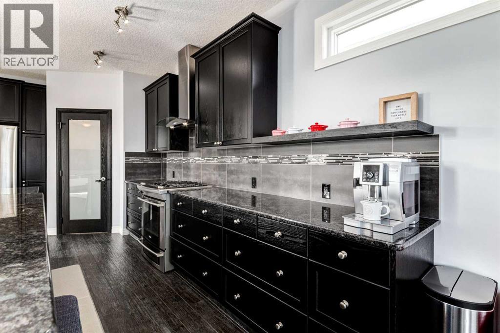 14 Marquis Heights Se, Calgary, AB - Indoor Photo Showing Other Room