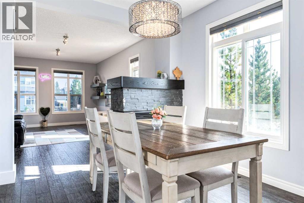 14 Marquis Heights Se, Calgary, AB - Indoor Photo Showing Dining Room