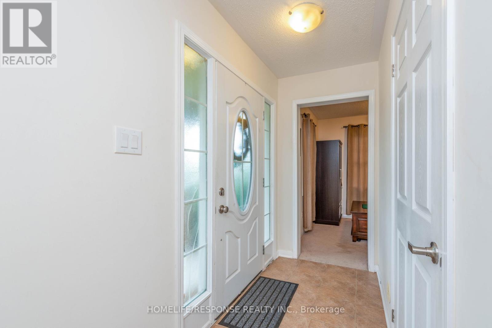 577 Pharo Point, Milton, ON - Indoor Photo Showing Other Room