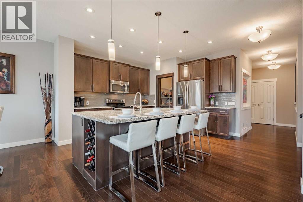 355 Evanston Way Nw, Calgary, AB - Indoor Photo Showing Kitchen With Upgraded Kitchen