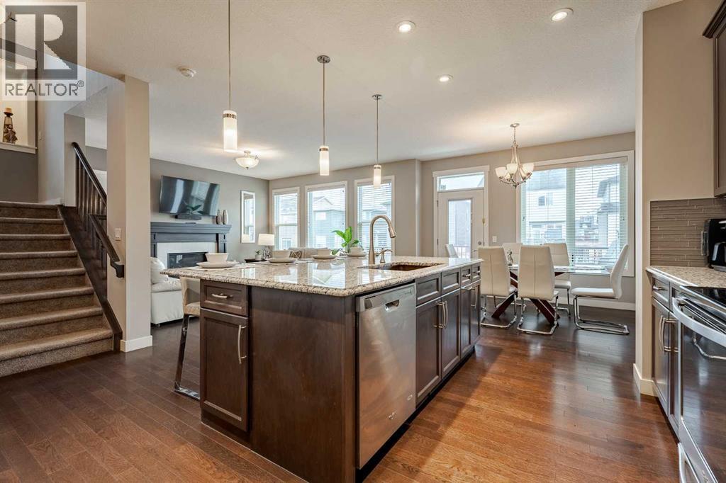 355 Evanston Way Nw, Calgary, AB - Indoor Photo Showing Kitchen With Upgraded Kitchen