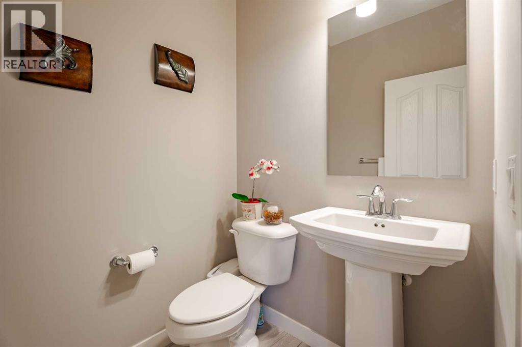 355 Evanston Way Nw, Calgary, AB - Indoor Photo Showing Bathroom