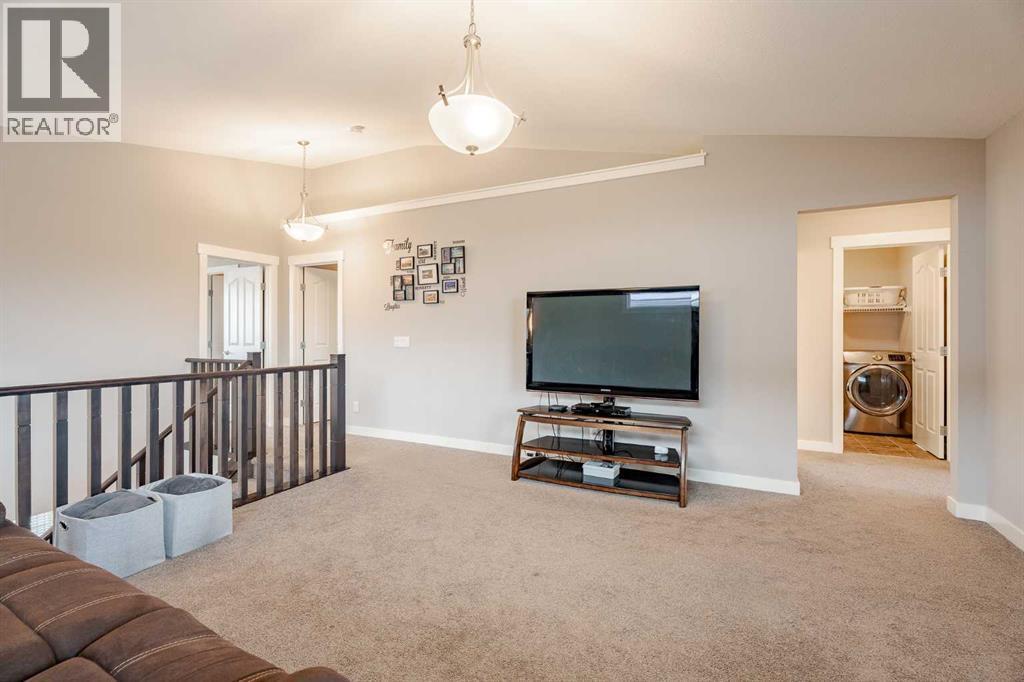 355 Evanston Way Nw, Calgary, AB - Indoor Photo Showing Other Room