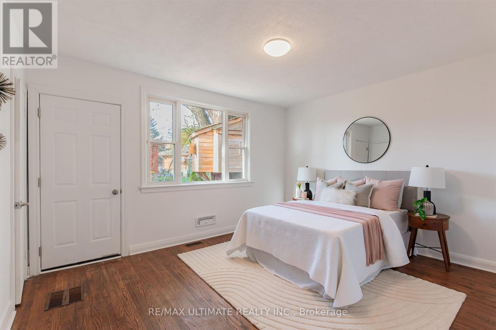 110 De Quincy Boulevard, Toronto, ON - Indoor Photo Showing Bedroom