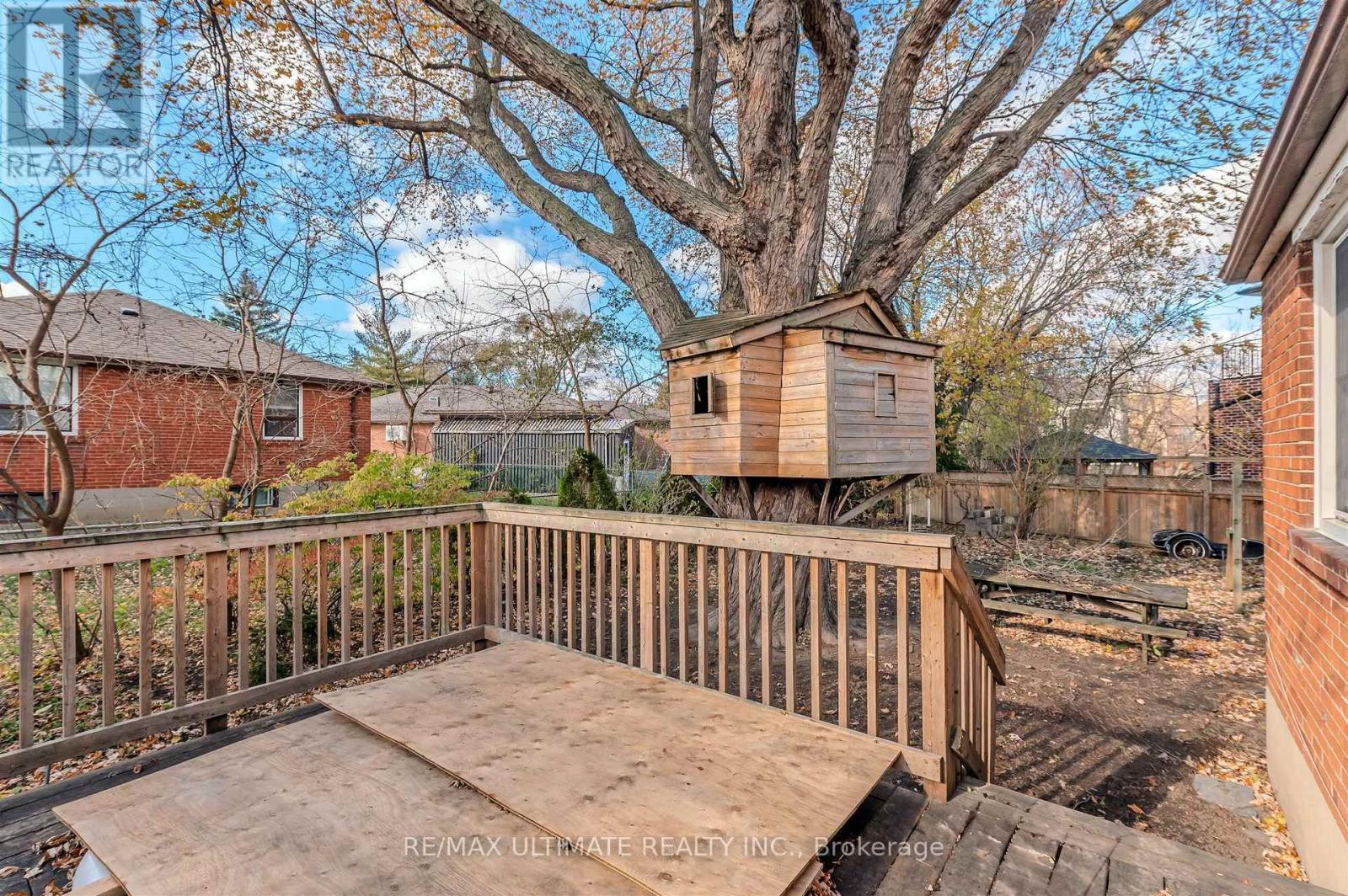 110 De Quincy Boulevard, Toronto, ON - Outdoor