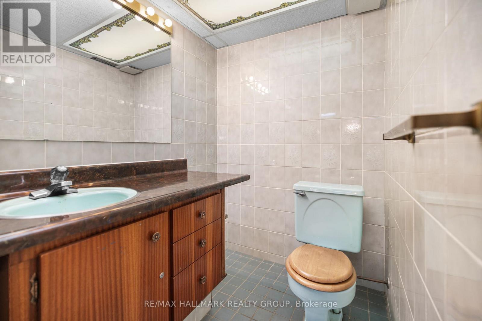 Basement bathroom - 944 Greenbriar Avenue, Ottawa, ON - Indoor Photo Showing Bathroom
