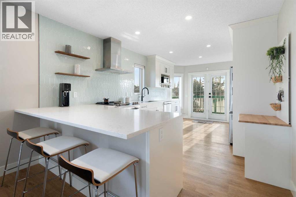 Breakfast Nook - 111 Woodside Circle Nw, Airdrie, AB - Indoor Photo Showing Kitchen With Upgraded Kitchen
