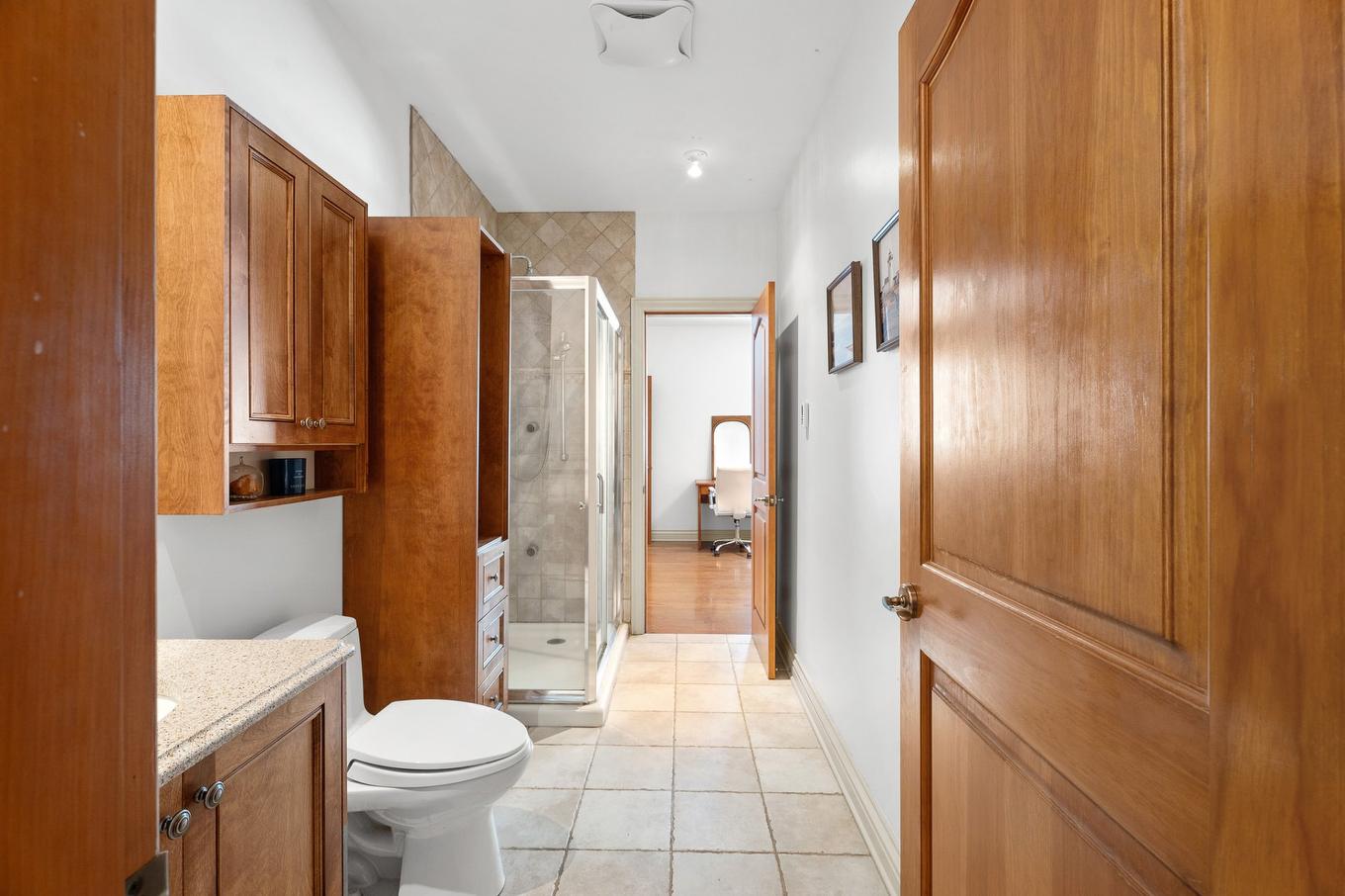 Bathroom - 2966 Rue Du Domaine-Du-Lac-Lucerne, Sainte-Adèle, QC - Indoor Photo Showing Bathroom