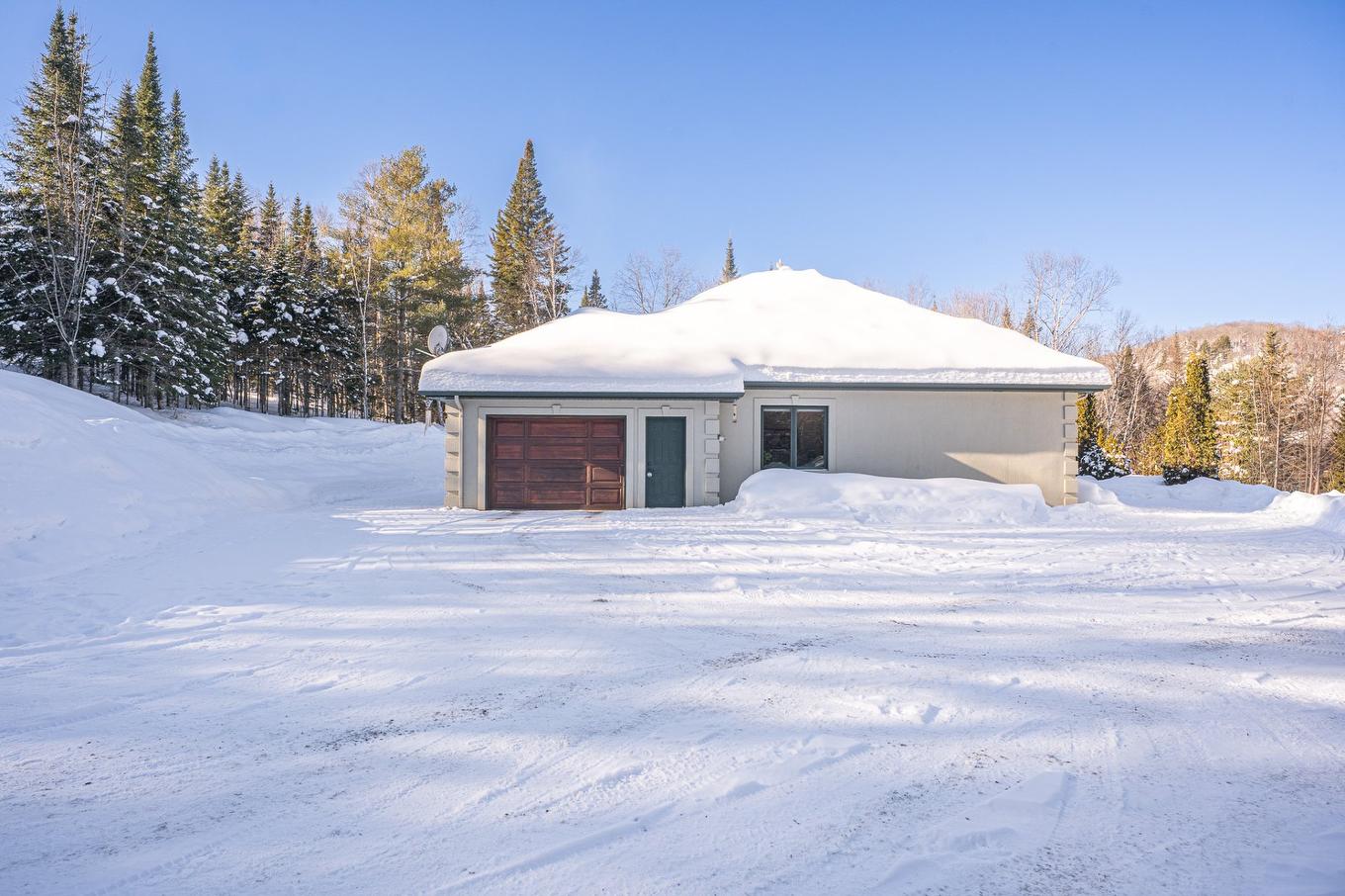 Garage - 2966 Rue Du Domaine-Du-Lac-Lucerne, Sainte-Adèle, QC - Outdoor