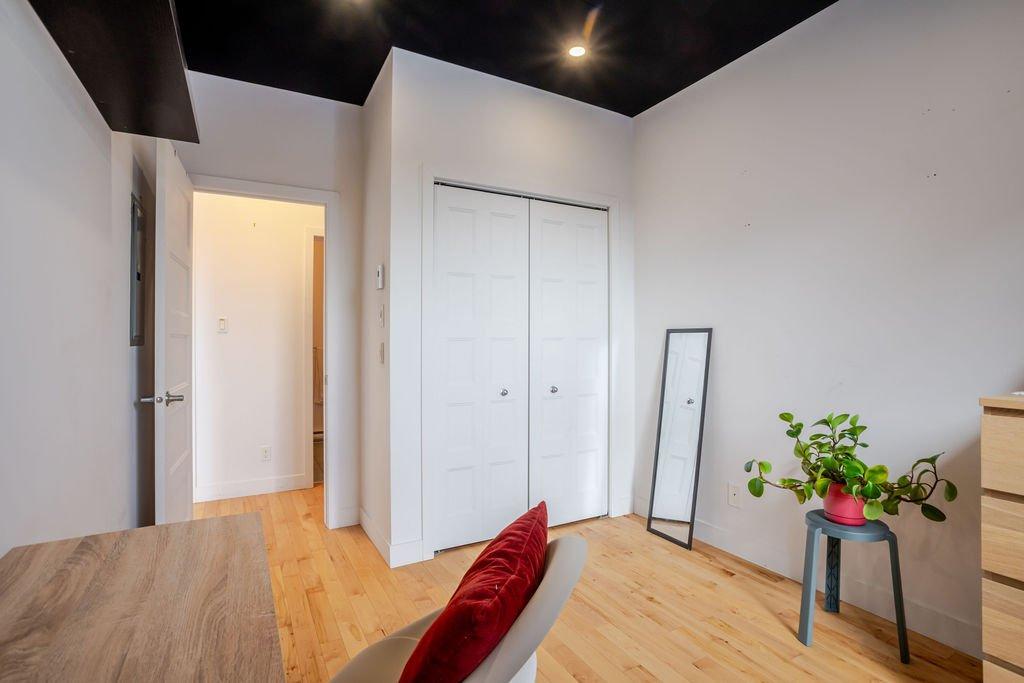 Chambre à coucher - 409-440 Rue De La Gauchetière E., Montréal (Ville-Marie), QC - Indoor Photo Showing Other Room