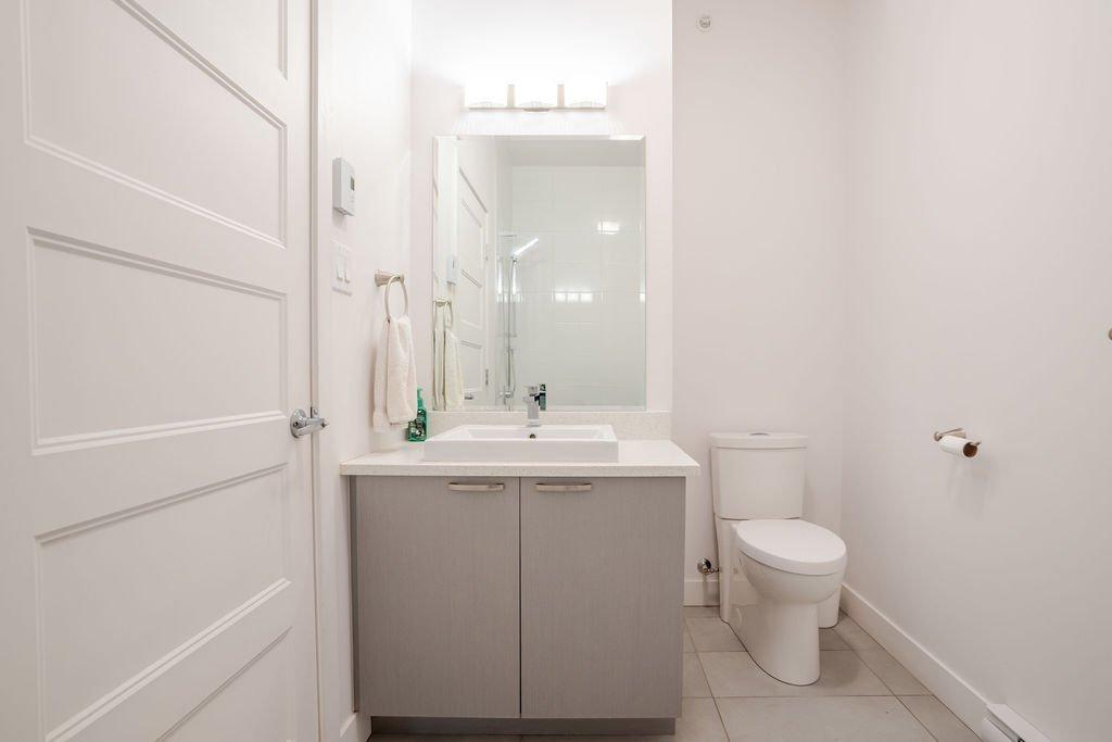 Salle de bains - 409-440 Rue De La Gauchetière E., Montréal (Ville-Marie), QC - Indoor Photo Showing Bathroom