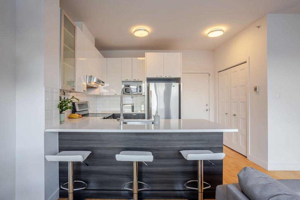 Cuisine - 409-440 Rue De La Gauchetière E., Montréal (Ville-Marie), QC - Indoor Photo Showing Kitchen