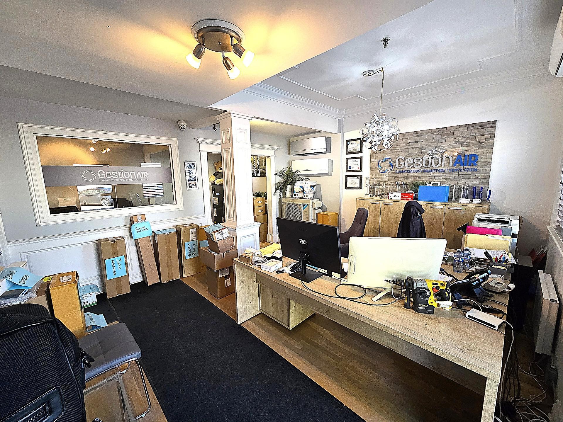 Réception - 5-755 Boul. Du Curé-Boivin, Boisbriand, QC - Indoor