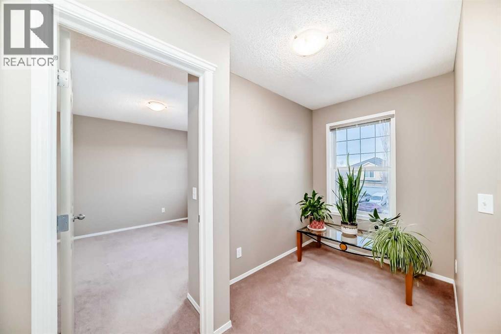 Upper floor flex area - 11931 Valley Ridge Drive Nw, Calgary, AB - Indoor Photo Showing Other Room