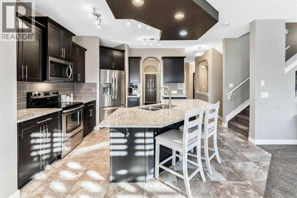 285 Evanspark Gardens Nw, Calgary, AB - Indoor Photo Showing Kitchen With Stainless Steel Kitchen With Double Sink With Upgraded Kitchen