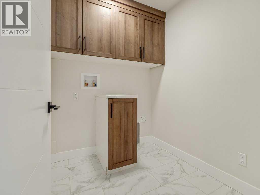 4517 40 Avenue S, Lethbridge, AB - Indoor Photo Showing Other Room