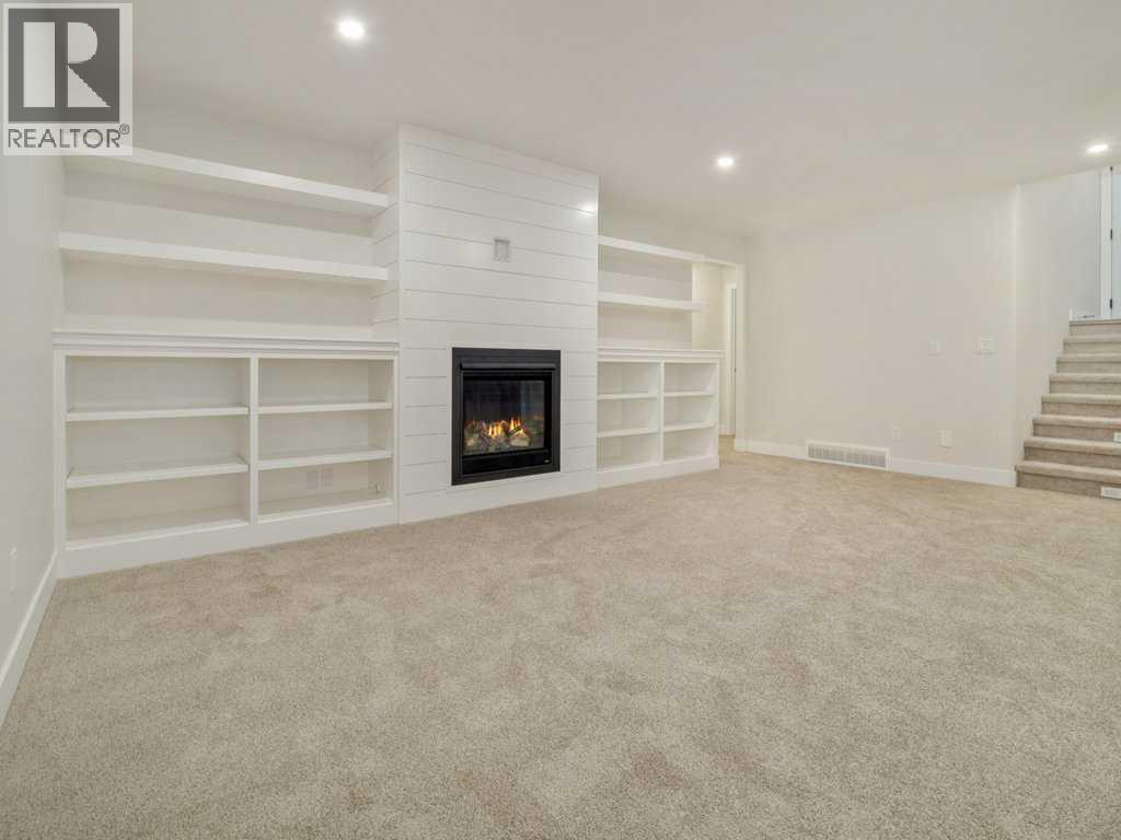 4517 40 Avenue S, Lethbridge, AB - Indoor With Fireplace