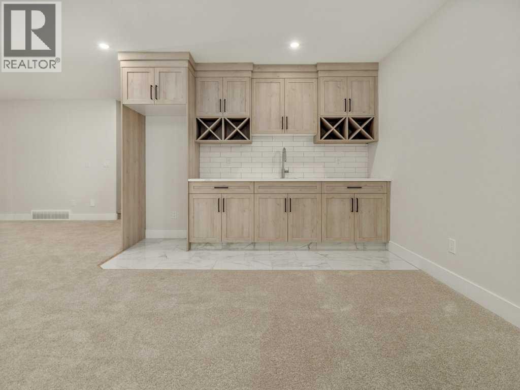 4517 40 Avenue S, Lethbridge, AB - Indoor