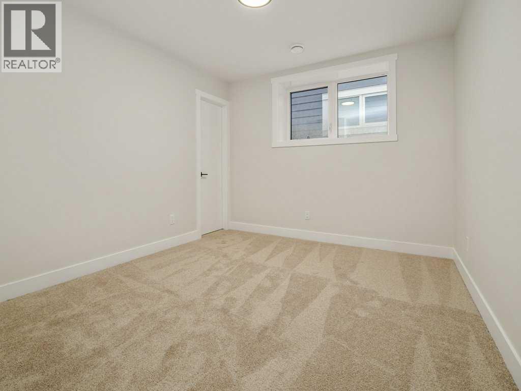 4517 40 Avenue S, Lethbridge, AB - Indoor Photo Showing Other Room