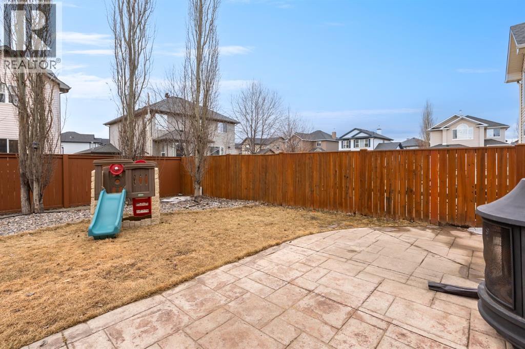 Stamped concrete patio - 128 Seagreen Manor, Chestermere, AB - Outdoor