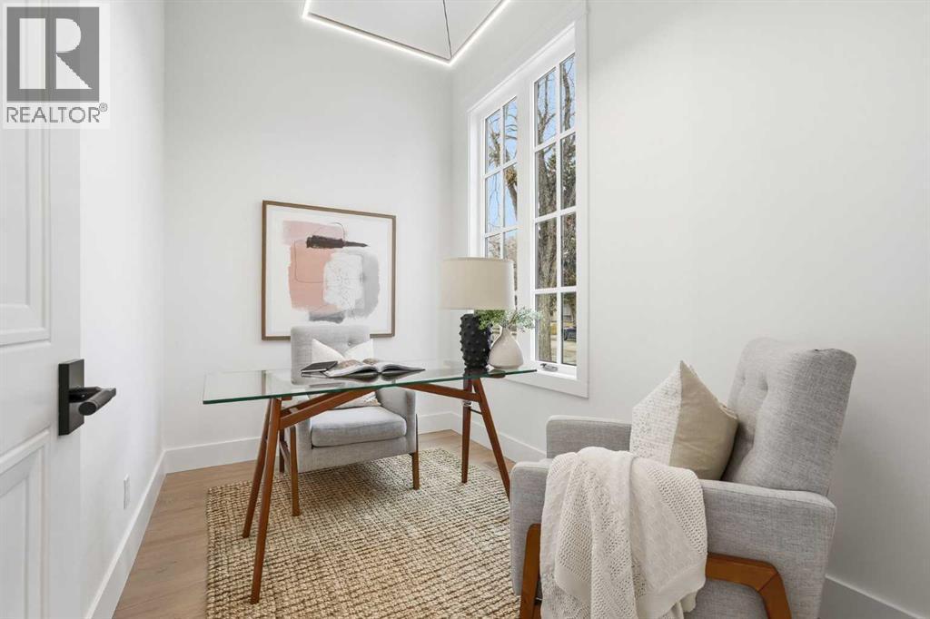 134 Lissington Drive Sw, Calgary, AB - Indoor Photo Showing Other Room