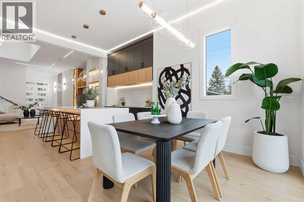 134 Lissington Drive Sw, Calgary, AB - Indoor Photo Showing Dining Room