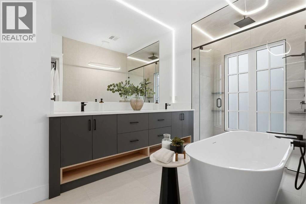 134 Lissington Drive Sw, Calgary, AB - Indoor Photo Showing Bathroom