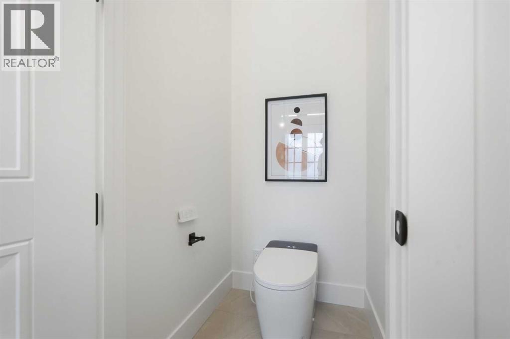 134 Lissington Drive Sw, Calgary, AB - Indoor